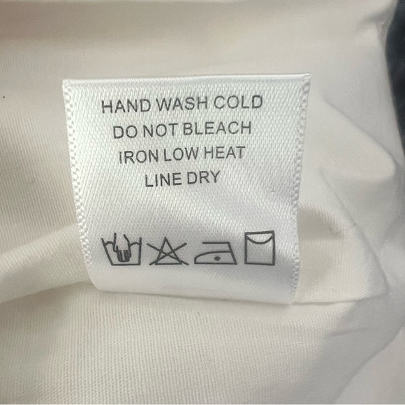 h:ours Revolve Mona Long Sleeve Cropped in White Size M - Picture 11 of 11